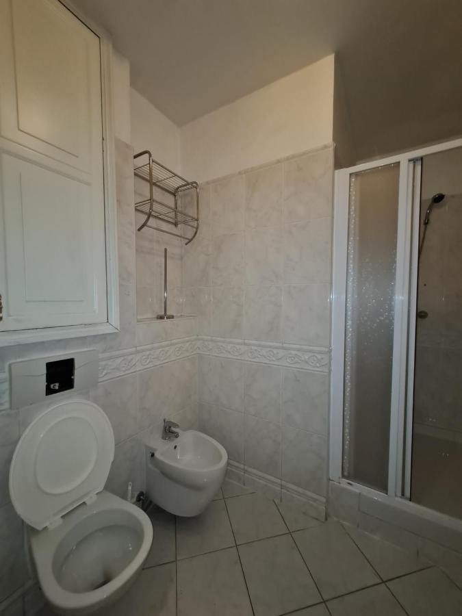 Astronomical Clock Apartments Прага Екстериор снимка