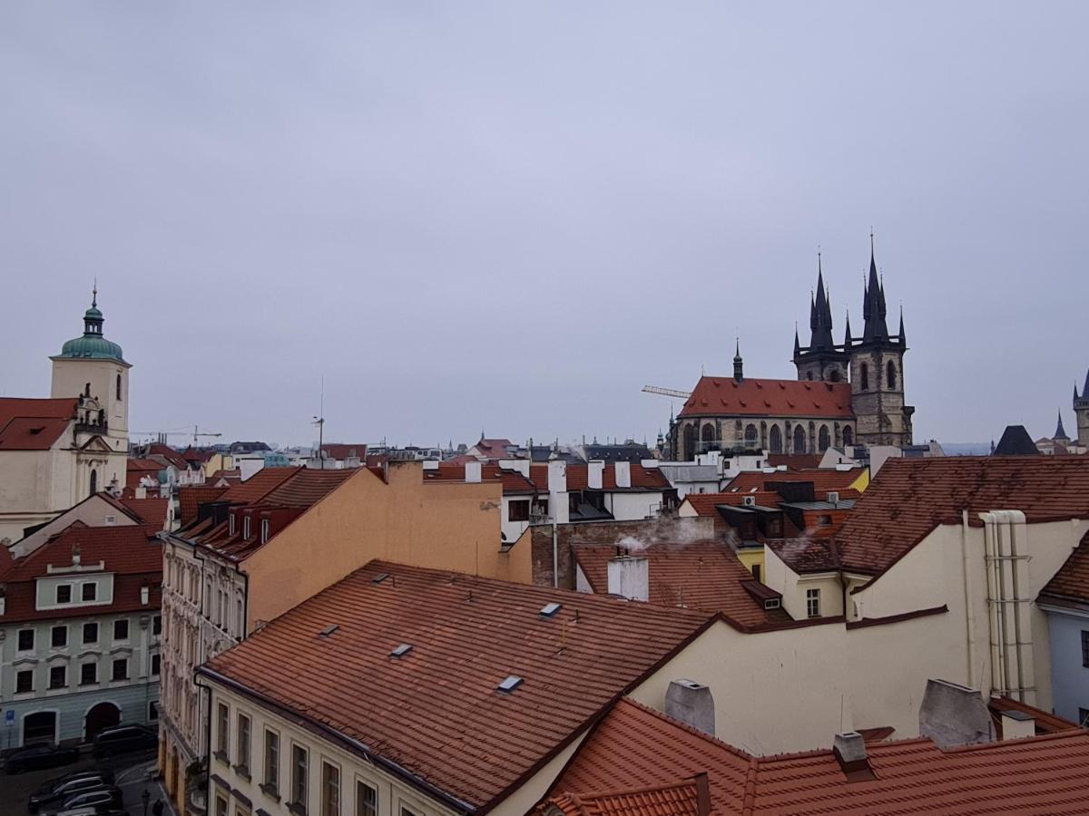 Astronomical Clock Apartments Прага Екстериор снимка